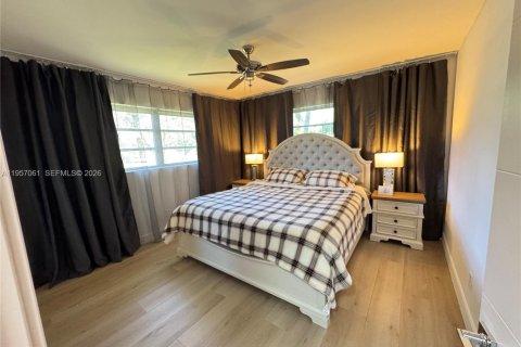 Casa en alquiler en Pinecrest, Florida, 3 dormitorios, 159.7 m2 № 2011844 - foto 10