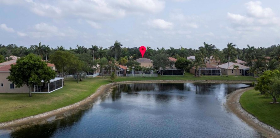 House in Coconut Creek, Florida 4 bedrooms, 177.07 sq.m. № 1177064