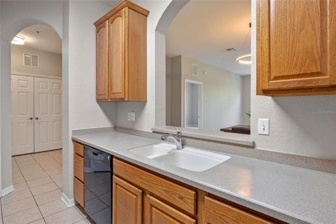 Condo in Davenport, Florida, 3 bedrooms  № 1876189 - photo 11