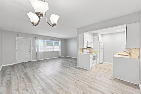 Copropriété à vendre à Coconut Creek, Floride: 1 chambre, 74.14 m2 № 2259942 - photo 12
