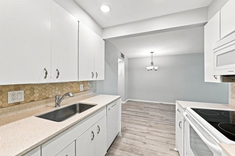 Copropriété à vendre à Coconut Creek, Floride: 1 chambre, 74.14 m2 № 2259942 - photo 15