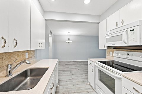 Copropriété à vendre à Coconut Creek, Floride: 1 chambre, 74.14 m2 № 2259942 - photo 16