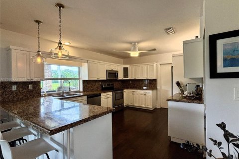 Купить виллу или дом в Майами, Флорида 9 комнат, 227.52м2, № 2395365 - фото 7