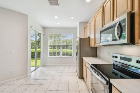 Adosado en venta en Tampa, Florida, 3 dormitorios, 166.48 m2 № 1785638 - foto 10