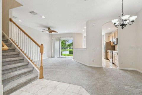 Adosado en venta en Tampa, Florida, 3 dormitorios, 166.48 m2 № 1785638 - foto 5