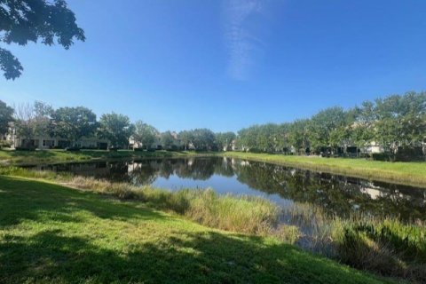 Adosado en venta en Tampa, Florida, 3 dormitorios, 166.48 m2 № 1785638 - foto 2