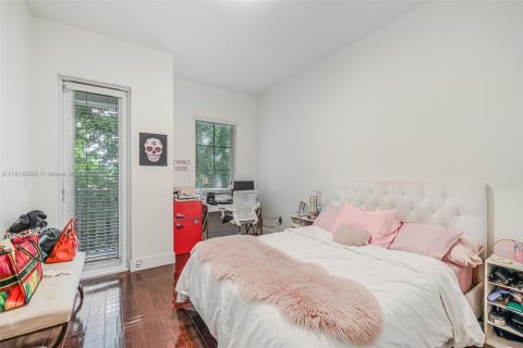 Condo in Coral Gables, Florida, 3 bedrooms  № 2060100 - photo 18