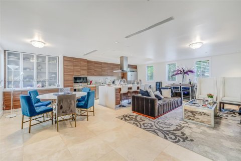 Condo in Coral Gables, Florida, 3 bedrooms  № 2060100 - photo 8