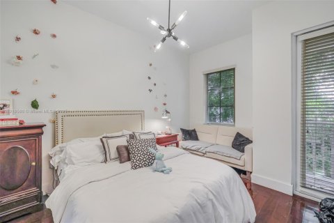 Condo in Coral Gables, Florida, 3 bedrooms  № 2060100 - photo 25