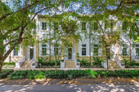 Condo in Coral Gables, Florida, 3 bedrooms  № 2060100