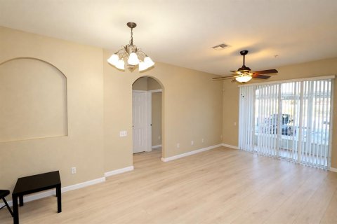 Appartement à louer à Orlando, Floride: 3 chambres, 115.85 m2 № 2431644 - photo 3
