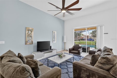 Casa en venta en Davenport, Florida, 5 dormitorios, 264.21 m2 № 2410653 - foto 16