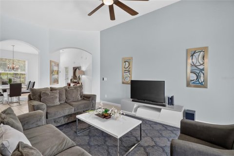 Casa en venta en Davenport, Florida, 5 dormitorios, 264.21 m2 № 2410653 - foto 18