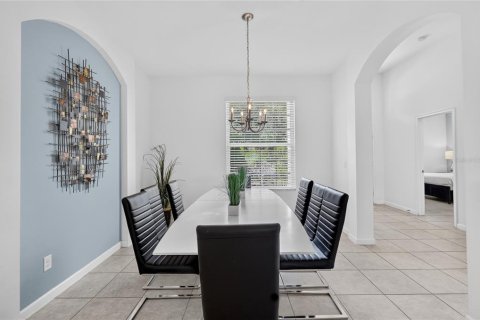 Casa en venta en Davenport, Florida, 5 dormitorios, 264.21 m2 № 2410653 - foto 8