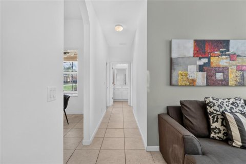 Casa en venta en Davenport, Florida, 5 dormitorios, 264.21 m2 № 2410653 - foto 30
