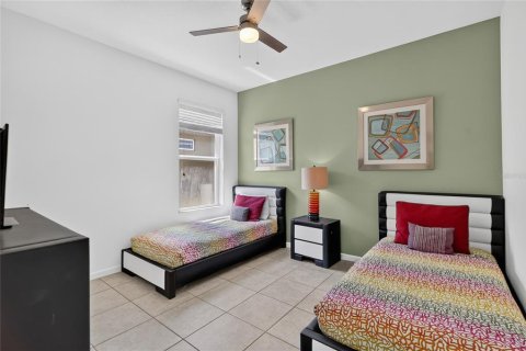 Casa en venta en Davenport, Florida, 5 dormitorios, 264.21 m2 № 2410653 - foto 28