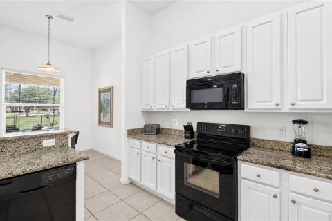 Casa en venta en Davenport, Florida, 5 dormitorios, 264.21 m2 № 2410653 - foto 12