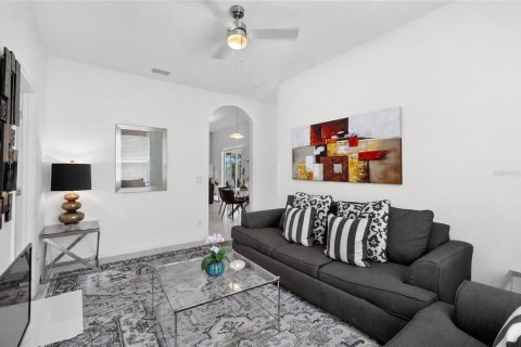 Casa en venta en Davenport, Florida, 5 dormitorios, 264.21 m2 № 2410653 - foto 26