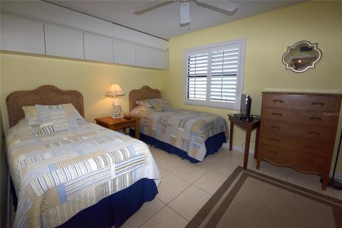 Condo in New Smyrna Beach, Florida, 2 bedrooms  № 2108441 - photo 5