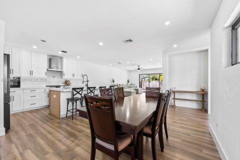 Купить виллу или дом в Катлер-Бей, Флорида 4 спальни, 181.81м2, № 2031575 - фото 14