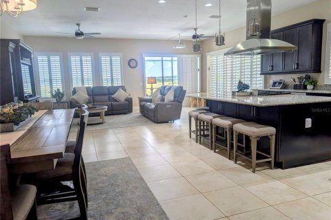 House in Groveland, Florida 2 bedrooms, 215.07 sq.m. № 2229794 - photo 5