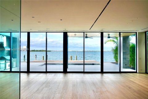 Купить виллу или дом в Майами, Флорида 6 спален, 599.41м2, № 1984674 - фото 9