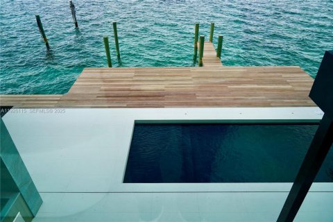 Купить виллу или дом в Майами, Флорида 6 спален, 599.41м2, № 1984674 - фото 25