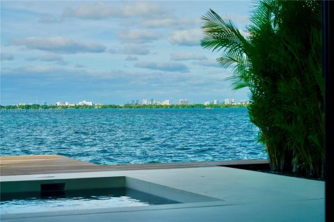 Купить виллу или дом в Майами, Флорида 6 спален, 599.41м2, № 1984674 - фото 13