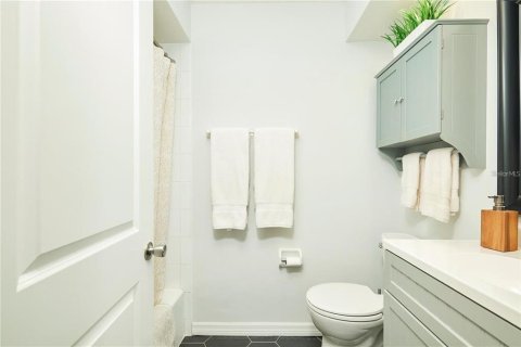 Apartamento en alquiler en Saint Petersburg, Florida, 3 dormitorios, 137.96 m2 № 1722830 - foto 9