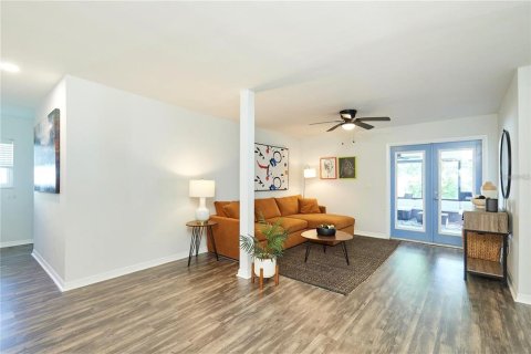 Apartamento en alquiler en Saint Petersburg, Florida, 3 dormitorios, 137.96 m2 № 1722830 - foto 11