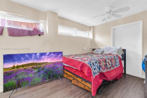 Casa en venta en North Miami Beach, Florida, 3 dormitorios, 106.84 m2 № 1889663 - foto 12