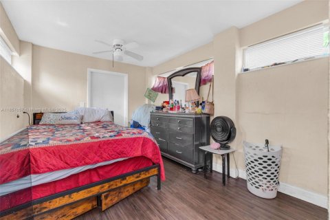 Casa en venta en North Miami Beach, Florida, 3 dormitorios, 106.84 m2 № 1889663 - foto 11