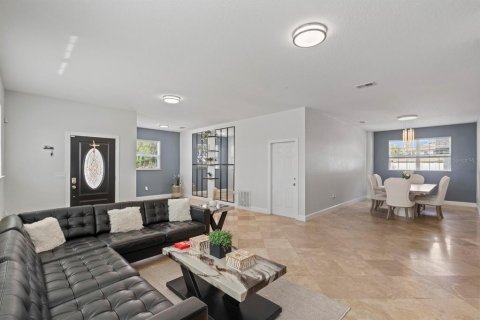 Villa ou maison à vendre à Apopka, Floride: 4 chambres, 562.89 m2 № 2419570 - photo 14