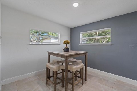 Villa ou maison à vendre à Apopka, Floride: 4 chambres, 562.89 m2 № 2419570 - photo 20