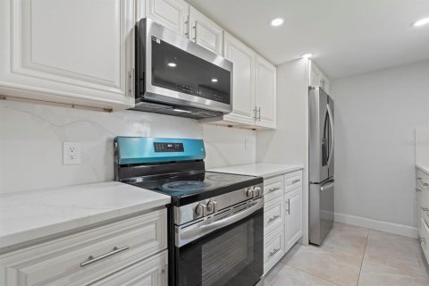 Villa ou maison à vendre à Apopka, Floride: 4 chambres, 562.89 m2 № 2419570 - photo 18