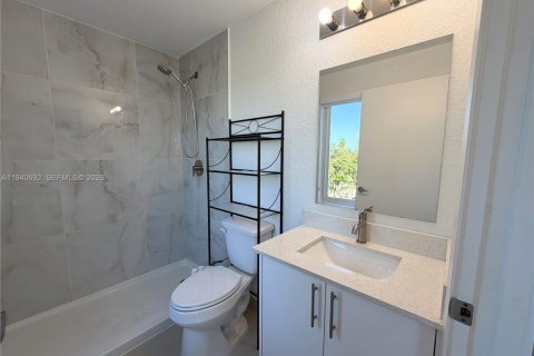 Touwnhouse à louer à Homestead, Floride: 4 chambres, 129.88 m2 № 1997763 - photo 14