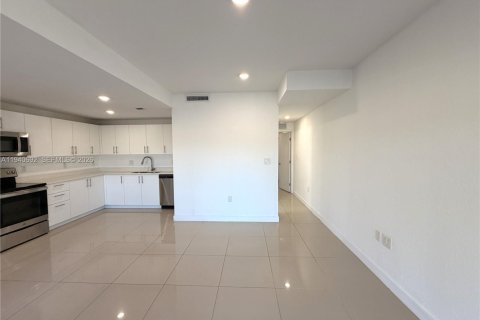 Touwnhouse à louer à Homestead, Floride: 4 chambres, 129.88 m2 № 1997763 - photo 3