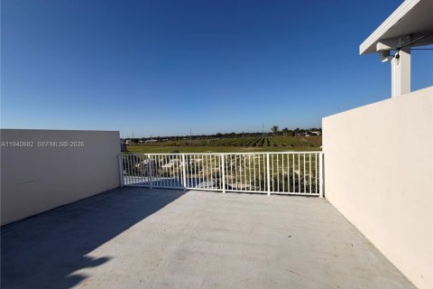 Touwnhouse à louer à Homestead, Floride: 4 chambres, 129.88 m2 № 1997763 - photo 17