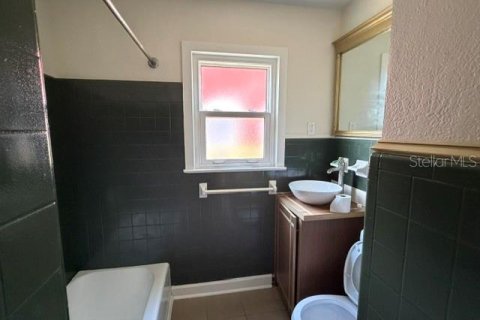 Casa en venta en Tampa, Florida, 3 dormitorios, 119.38 m2 № 2423785 - foto 10