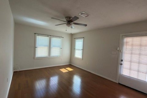 Casa en venta en Tampa, Florida, 3 dormitorios, 119.38 m2 № 2423785 - foto 6
