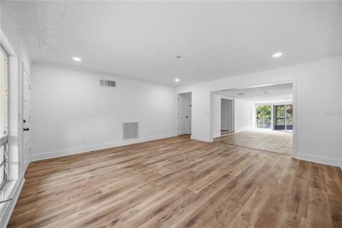 Villa ou maison à vendre à Lake Wales, Floride: 3 chambres, 185.8 m2 № 2283643 - photo 6