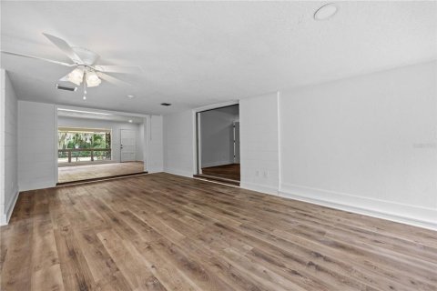 Villa ou maison à vendre à Lake Wales, Floride: 3 chambres, 185.8 m2 № 2283643 - photo 8