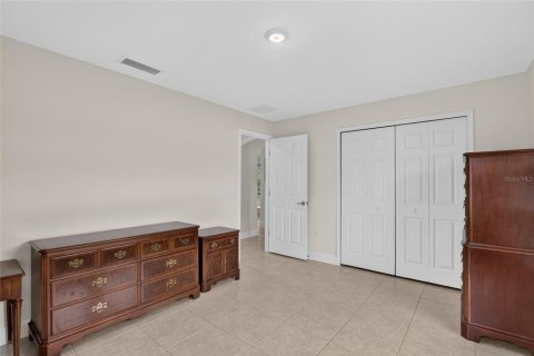 House in Palm Coast, Florida 3 bedrooms, 136.94 sq.m. № 2291333 - photo 20