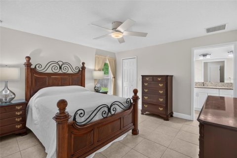 House in Palm Coast, Florida 3 bedrooms, 136.94 sq.m. № 2291333 - photo 17