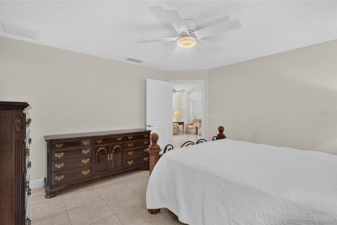 House in Palm Coast, Florida 3 bedrooms, 136.94 sq.m. № 2291333 - photo 18