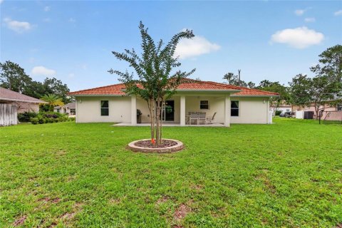 House in Palm Coast, Florida 3 bedrooms, 136.94 sq.m. № 2291333 - photo 4