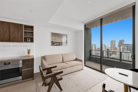 Condo in Miami, Florida, 1 bedroom  № 2252957 - photo 5