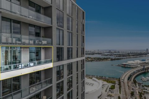Condo in Miami, Florida, 1 bedroom  № 2252957 - photo 18
