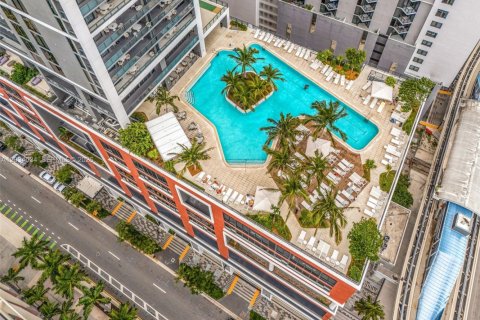 Condo in Miami, Florida, 1 bedroom  № 2252957 - photo 19
