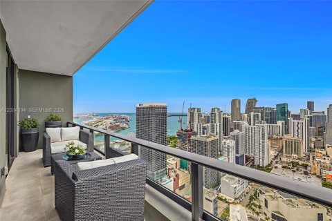 Condo in Miami, Florida, 1 bedroom  № 2252957 - photo 16